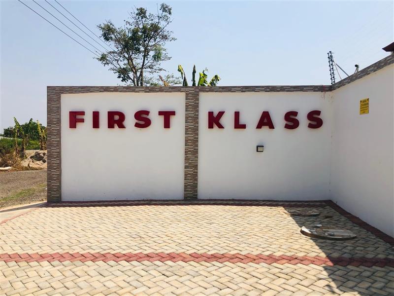 First Klass Facility